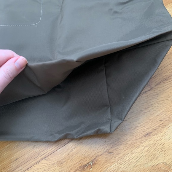 XL Olive Le Pilage Longchamp Tote - Picture 2 of 14